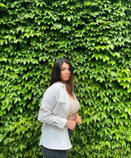 Anna Rebellato pornstar pretty img