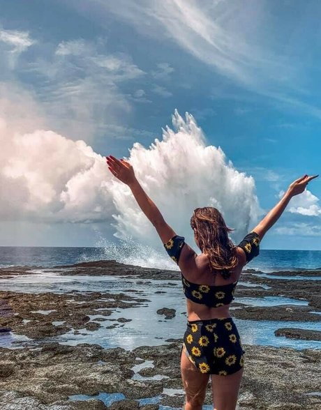 busty milf onlyfans naked photo