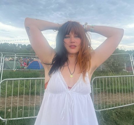 Gayle model exclusive pic