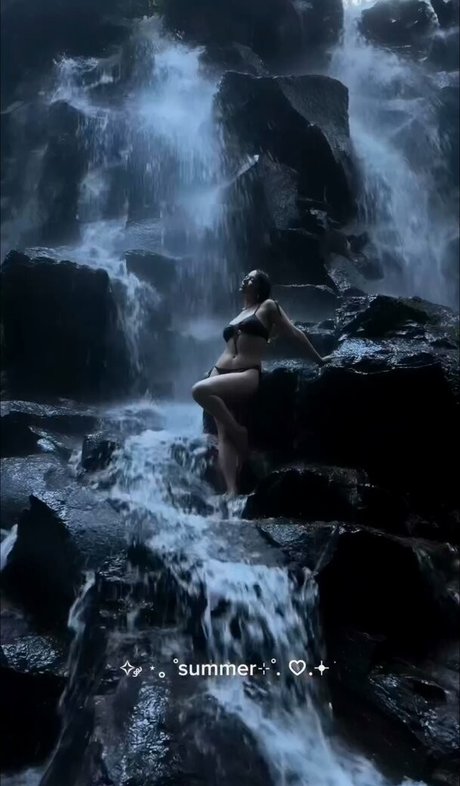 miafitz sexy star img