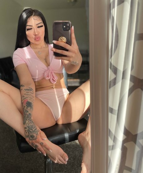 mollyjuicy model porn pictures