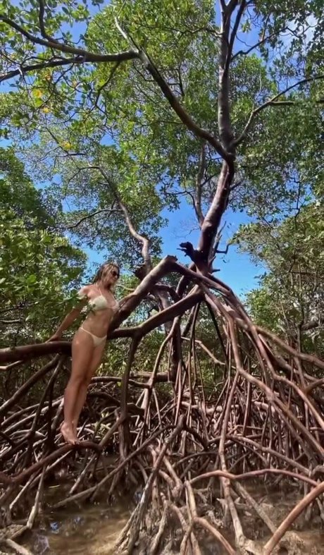 Leticia Spiller star adult img