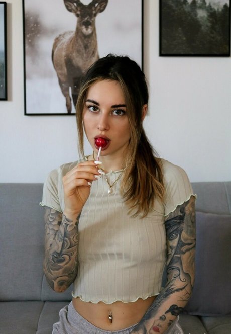 just lola20 star nudes pictures