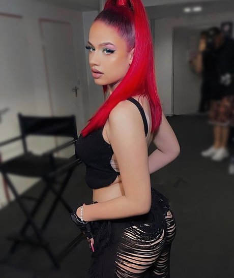 badmomzjay model pornographic pic