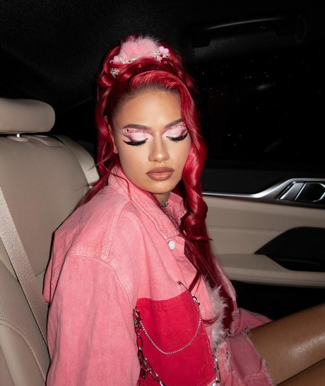 badmomzjay hot pornstar gallery