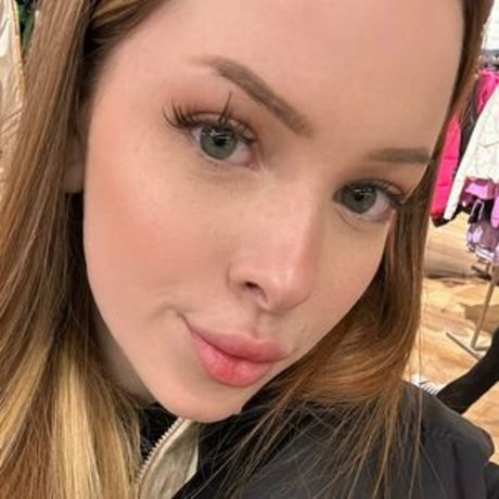 stasyfox vip porn model img