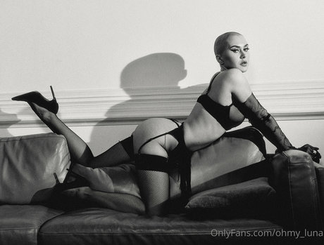 ohmy luna high quality actress galleries