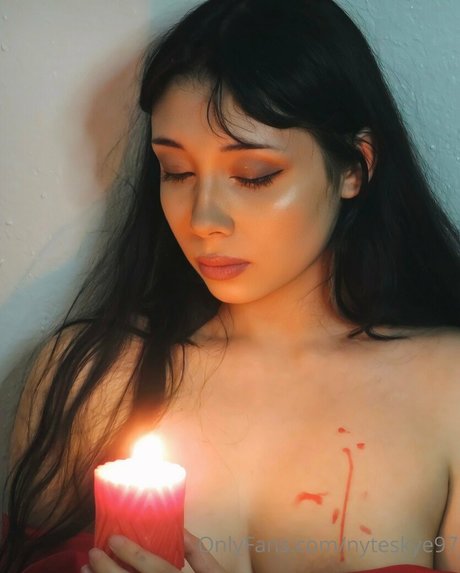 vixyn97 xxx star pics