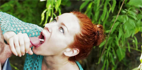 lesbian kissing onlyfans hot porn archive