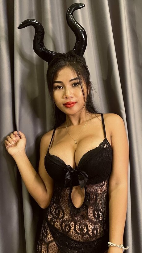 asian twink onlyfans hot photos