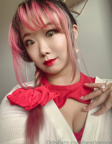 pearlpeony model adult images