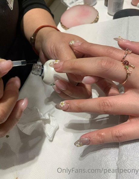 pearlpeony free actress image