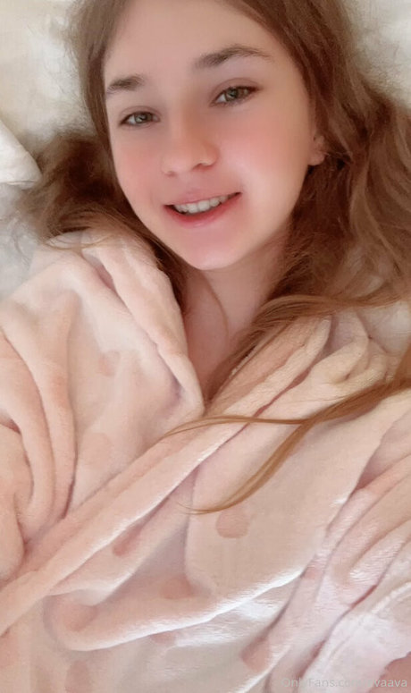 Evaava model art image