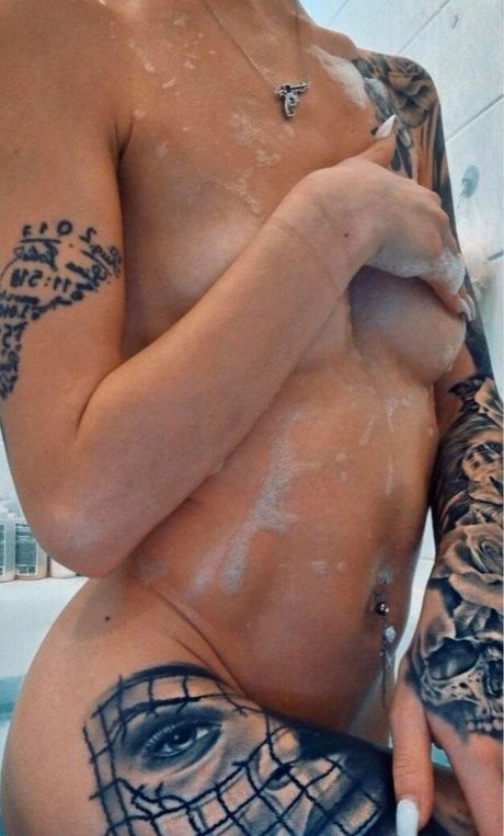 Sophie208 666 star sex pictures