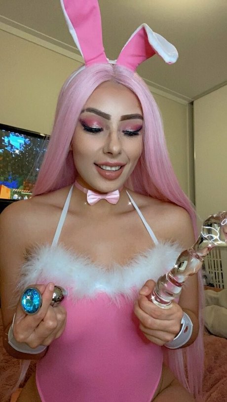 ratchetbratfree erotic model img