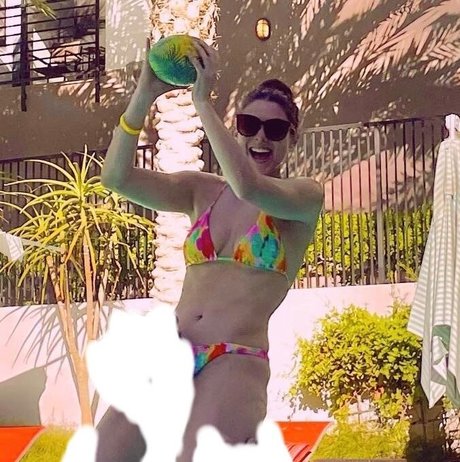 Kira Kosarin pornographic model archive