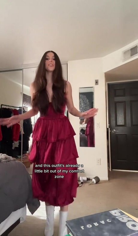 beauty onlyfans pornographic image