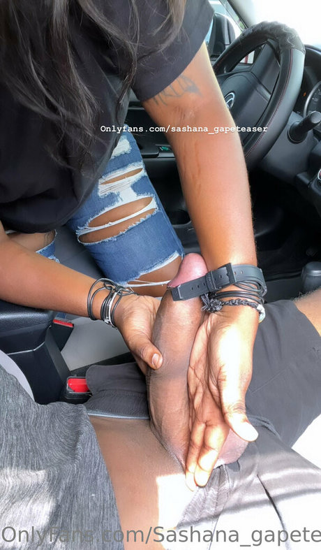 sashi gapeteaser Quick model image