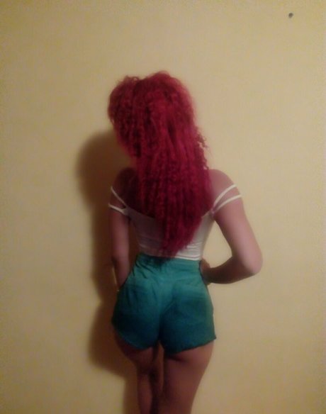 roxanaionescu model naked photo