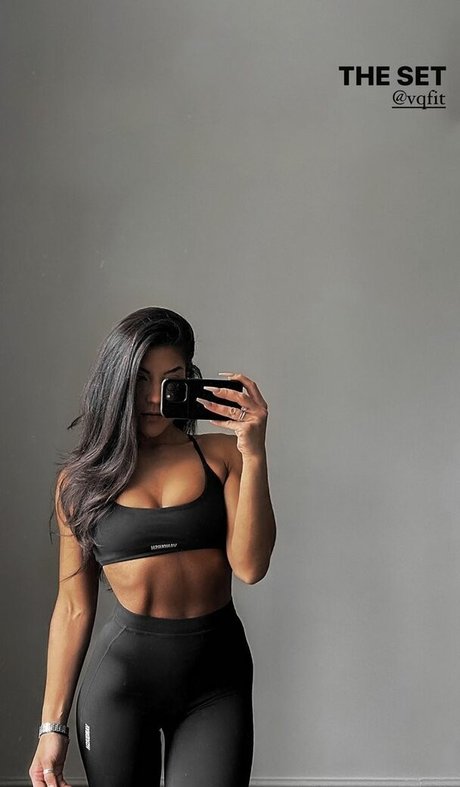 Leah Shutkever pornstar free photo