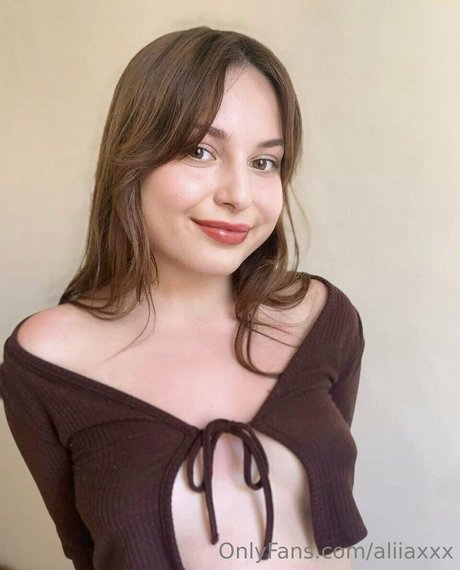 aliiaxxx pornstar beautiful images