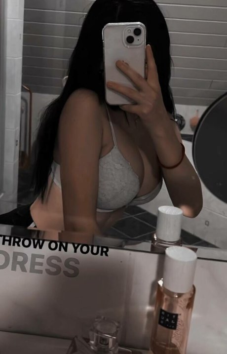 outside onlyfans beautiful naked images