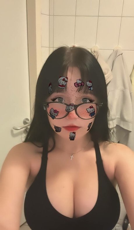 Jouerdis model beautiful pic