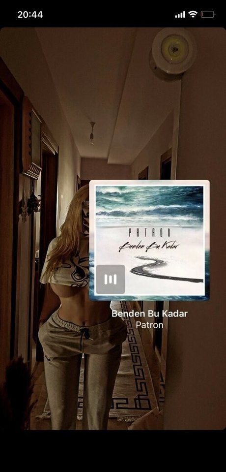 Ecesinn_ star nude archive