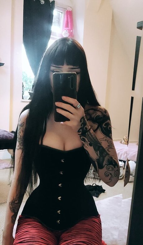 missdellavigne star nice pic