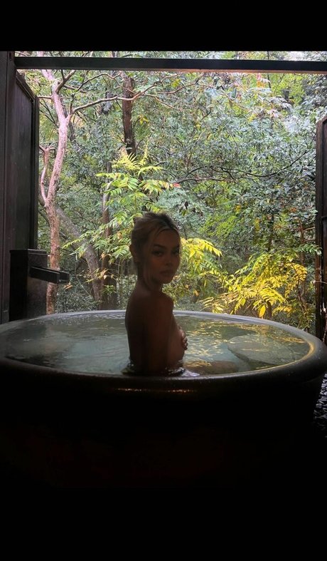 LilyMayMac sexy star photos