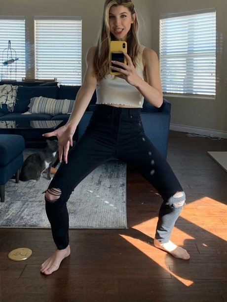 FrivolousFox ASMR star beautiful gallery