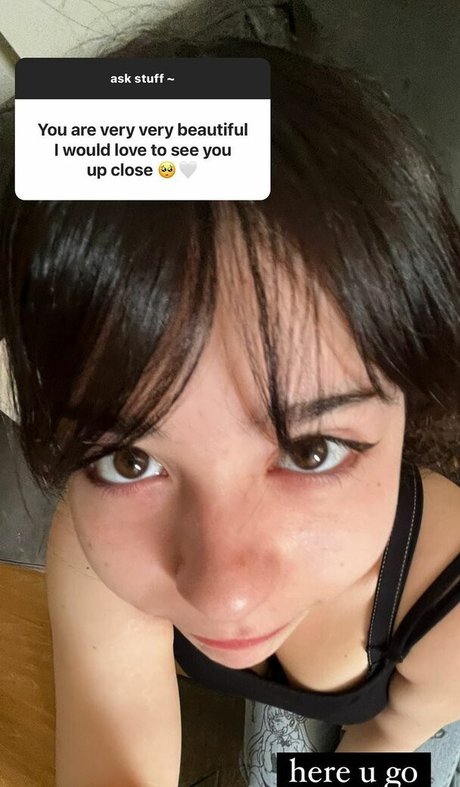 _sugashi pornographic actress photo