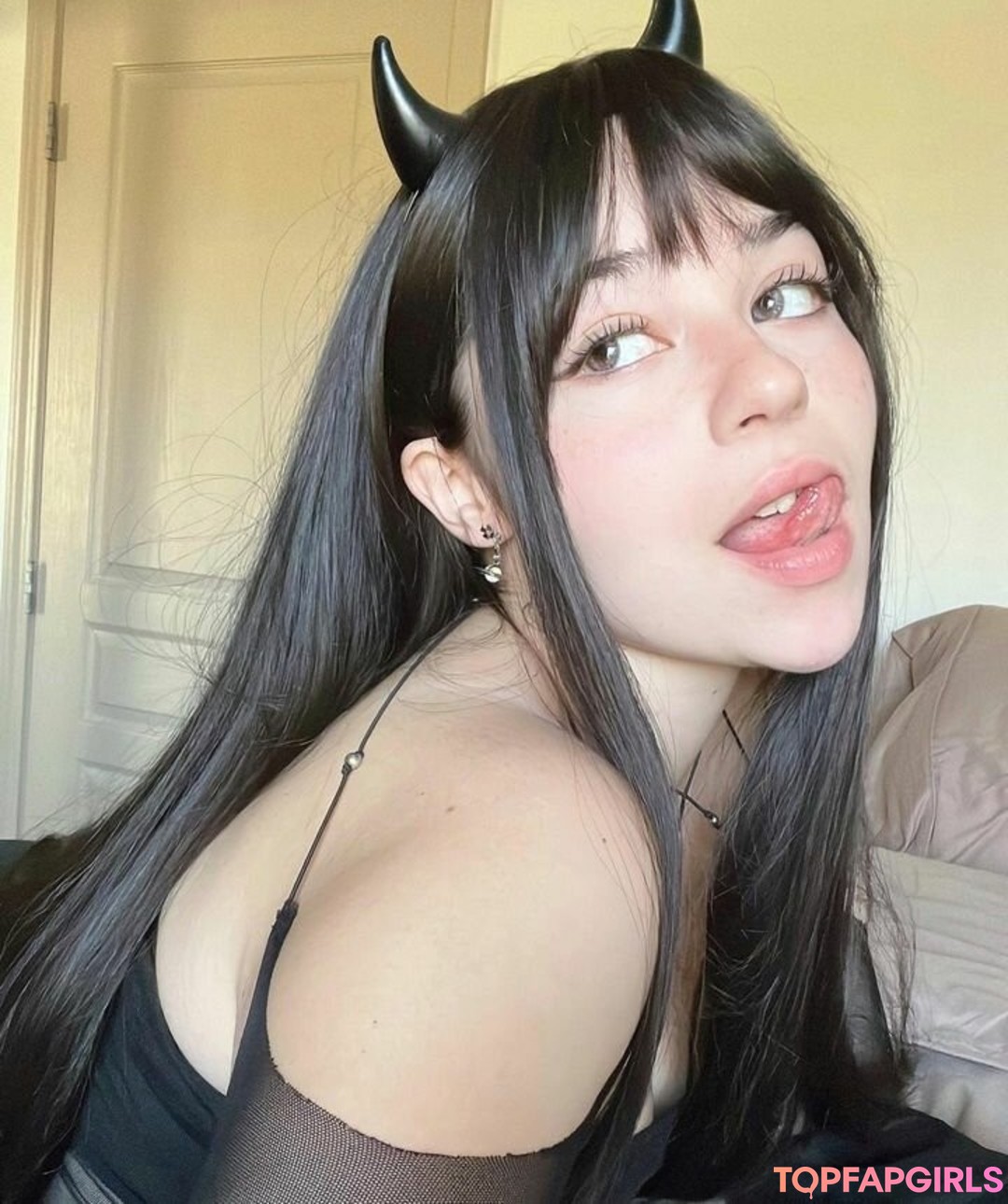 _sugashi erotic model images