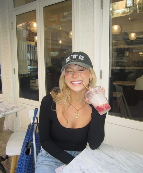 Audrey Trullinger pornstar nudes image