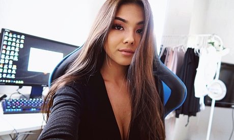 MichelleR perfect model archive