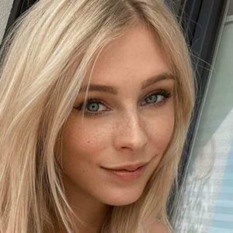 Milschbaum nude pornstar images