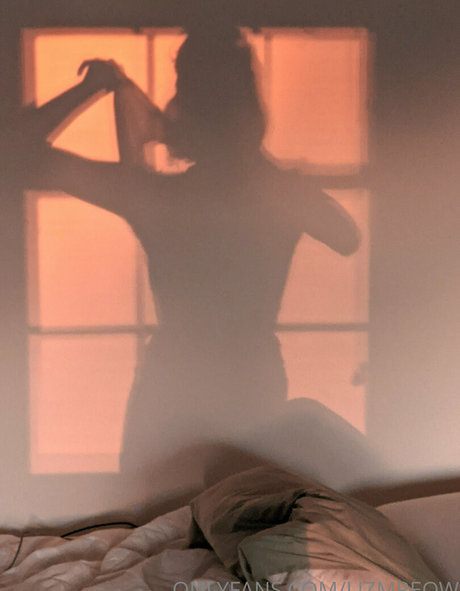 Lizmreow perfect actress photo