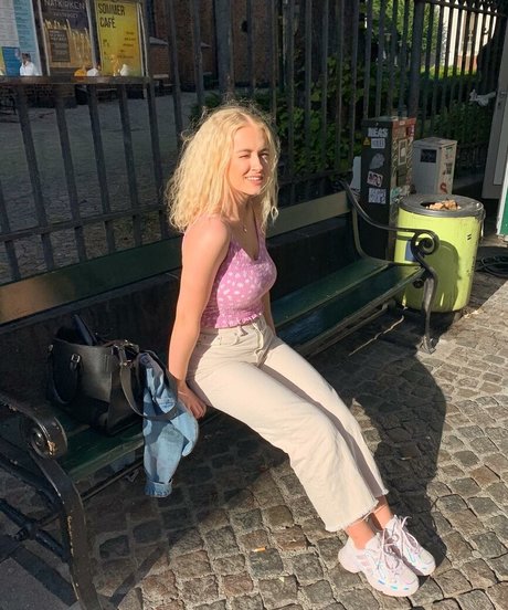 Mimi Lintrup pretty actress archive