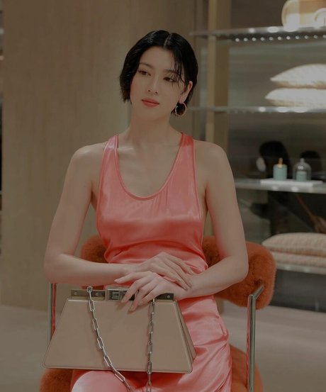 Ayaka Miyoshi Profile pic