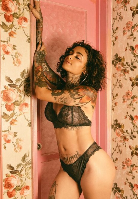 Kehlani erotic model pictures