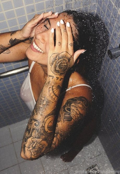 Julia Bhering high quality actress img