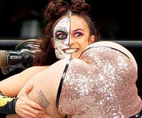 Thunder Rosa model high quality pic