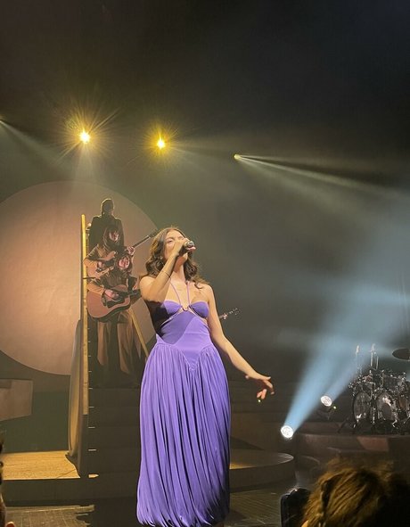 Lorde hot model pics