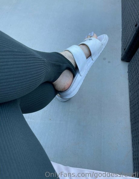 goddessfendi model pretty pics