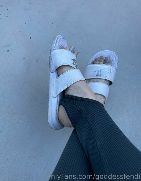 goddessfendi star high quality pics