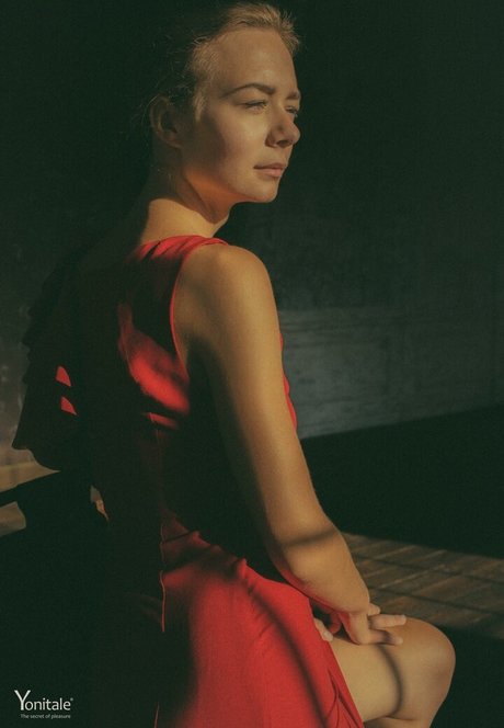 Madeline Y model beautiful picture