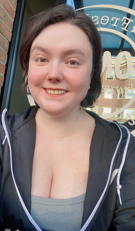 vixenshelbyfree xxx model pic