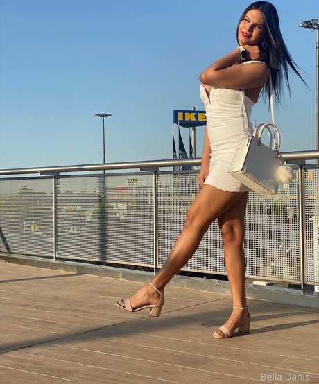 bellapussy25 high quality model picture