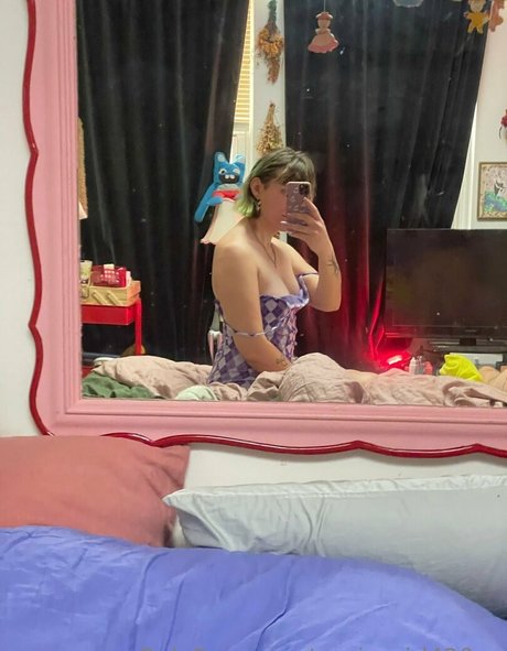 xxpissgirl420xx art actress pics