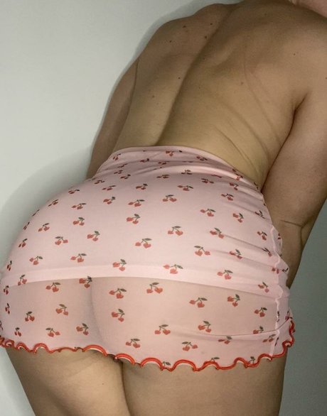 Hettie naked pornstar photo